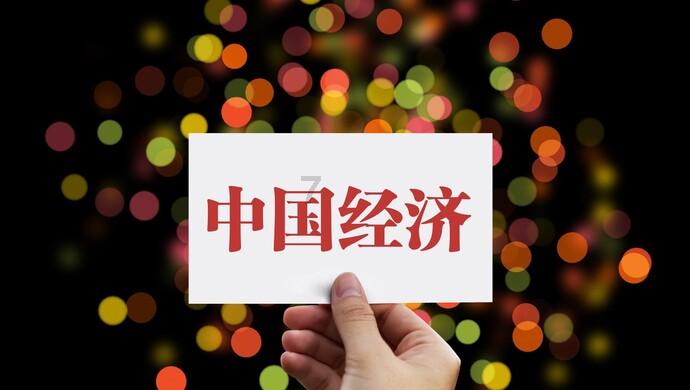 夏季纽扣裙